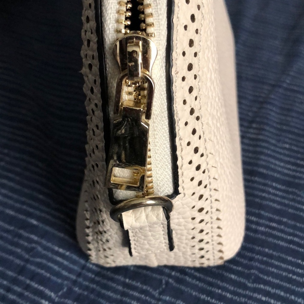 Pretty Persuasions crossbody bag - Picture 8 of 10